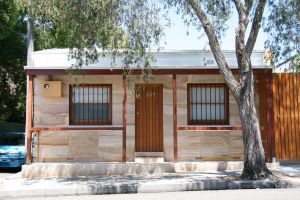 Australia Street Cottage - St Kilda Accommodation