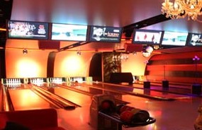 Rockstar Bowling - St Kilda Accommodation